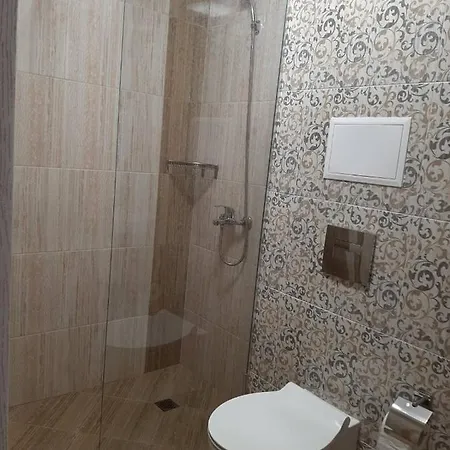 Deluxe 7 Апартаменты *