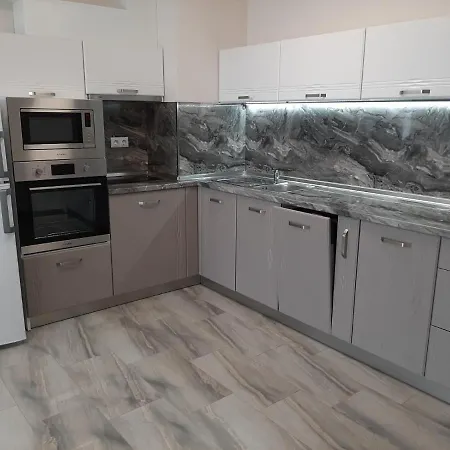 アパート Deluxe 7 *